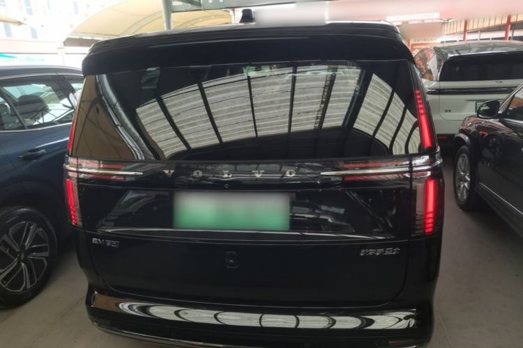 Used Volvo EM90 2025 Ultra Six-Seater Rear