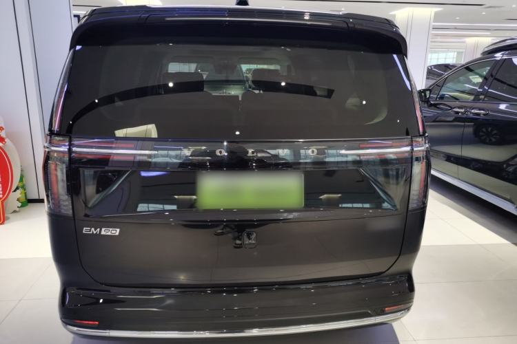 Used Volvo EM90 2025 Ultra Six-Seater Rear