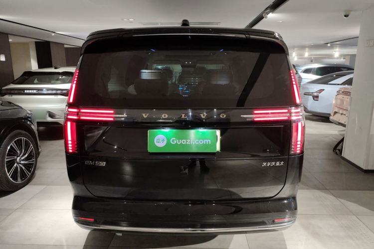 Used Volvo EM90 2025 Ultra Six-Seater Rear