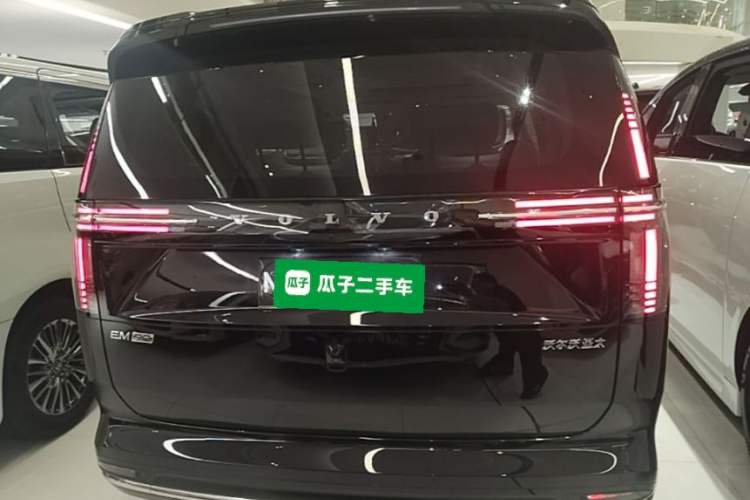 Used Volvo EM90 2025 Ultra Six-Seater Rear