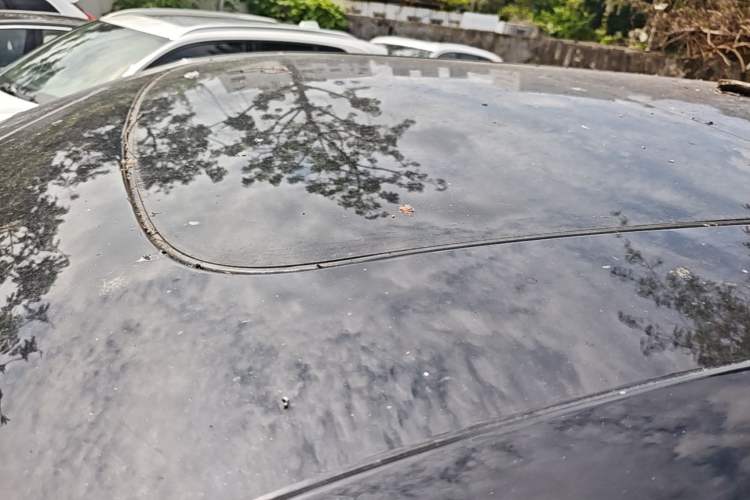 Used Volvo EM90 2025 Ultra Six-Seater Roof