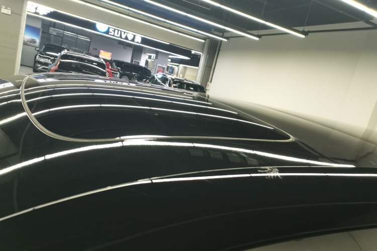 Used Volvo EM90 2025 Ultra Six-Seater Roof