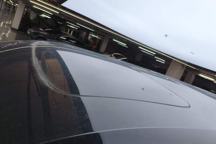 Used Volvo EM90 2025 Ultra Six-Seater Roof