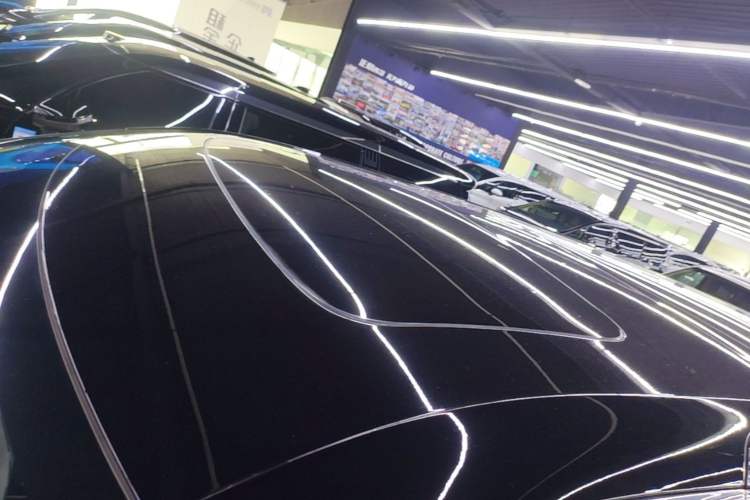 Used Volvo EM90 2025 Ultra Six-Seater Roof