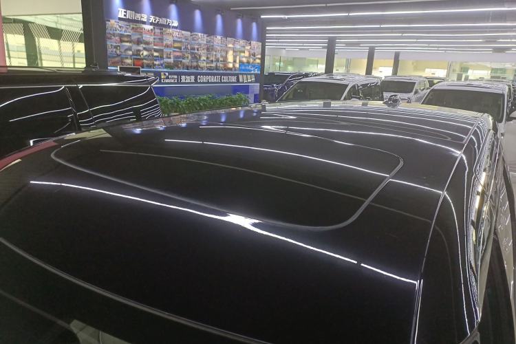 Used Volvo EM90 2025 Ultra Six-Seater Roof