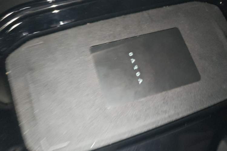 Used Volvo EM90 2025 Ultra Six-Seater Vehicle Key