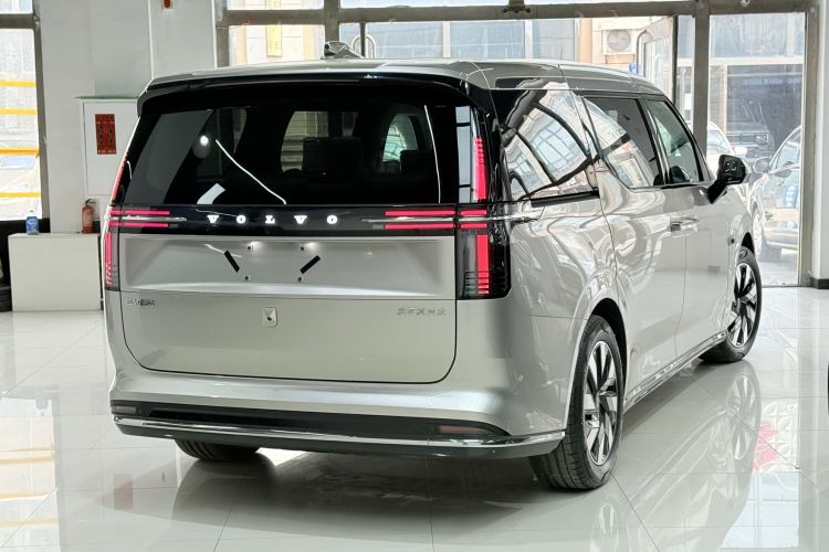 Used Volvo EM90 2025 Ultra Six-Seater Exterior 5
