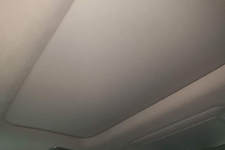 Used Volvo EM90 2025 Ultra Six-Seater Headliner