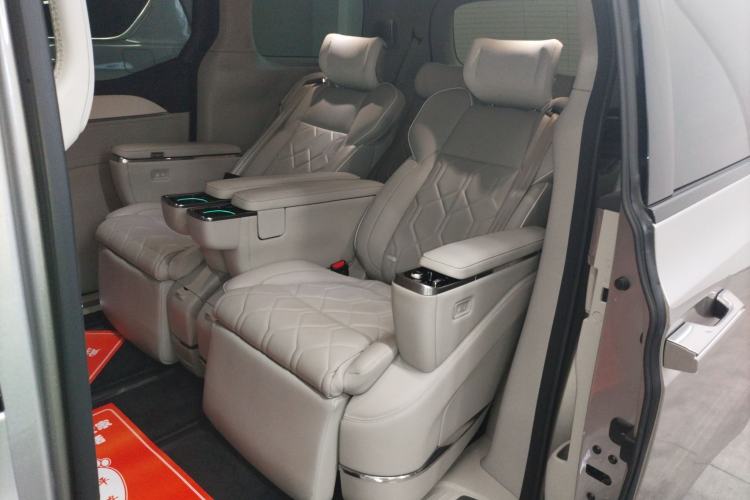 Used Volvo EM90 2025 Ultra Six-Seater Interior 4