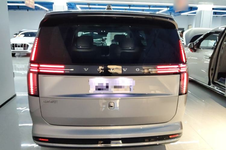 Used Volvo EM90 2025 Ultra Six-Seater Rear