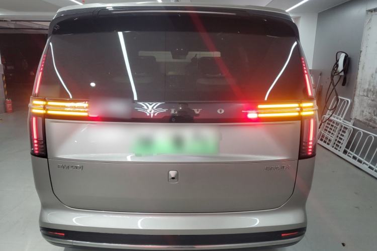 Used Volvo EM90 2025 Ultra Six-Seater Rear