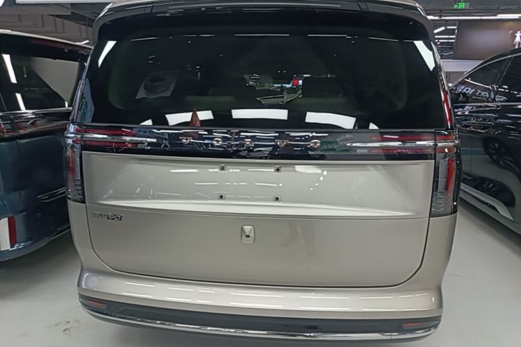 Used Volvo EM90 2025 Ultra Six-Seater Rear
