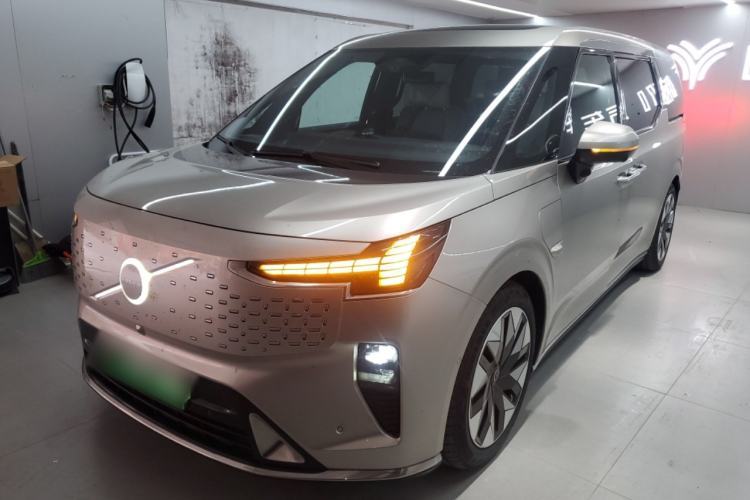 Used Volvo EM90 2025 Ultra Six-Seater Guazi used car, China used car export, Used car for sale, Used  cars, Cheapest cars for sale