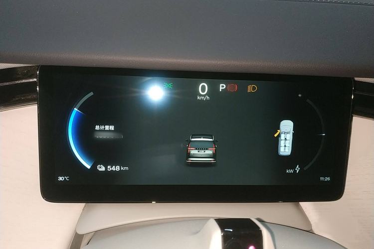 Used Volvo EM90 2025 Ultra Six-Seater Instrument Cluster
