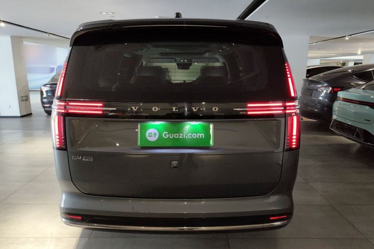 Used Volvo EM90 2025 Ultra Six-Seater Rear