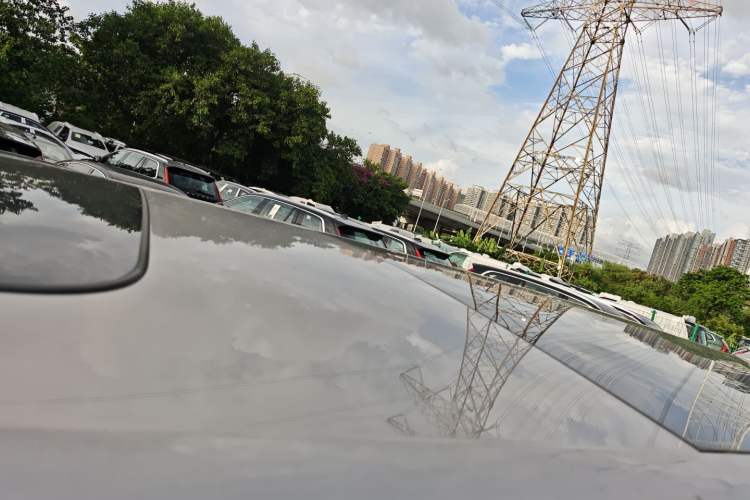Used Volvo EM90 2025 Ultra Six-Seater Roof