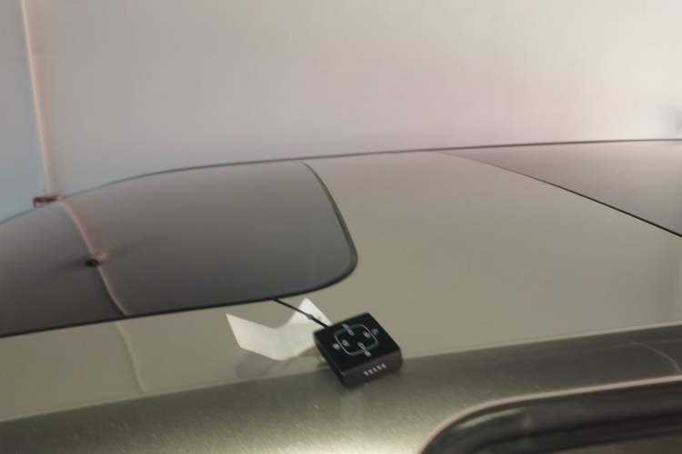 Used Volvo EM90 2025 Ultra Six-Seater Roof