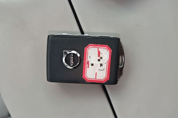 Used Volvo EM90 2025 Ultra Six-Seater Vehicle Key