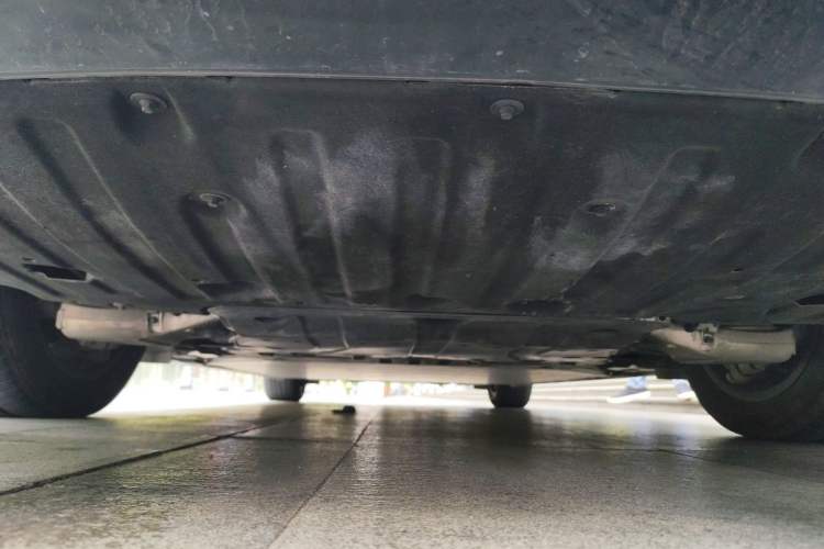 Used Volvo EM90 2025 Ultra Six-Seater Chassis Rear