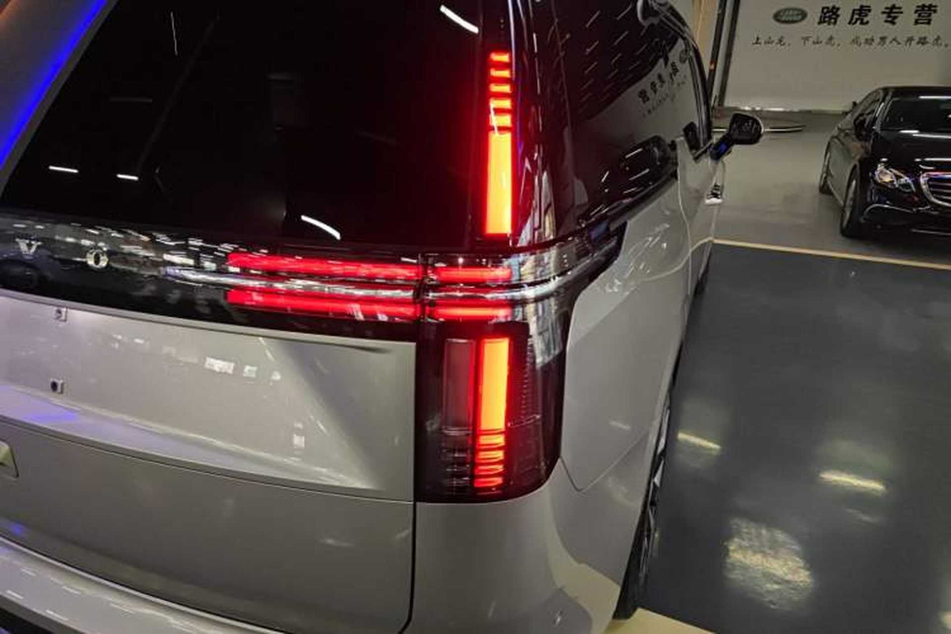 Used Volvo EM90 2025 Ultra Six-Seater Exterior 3