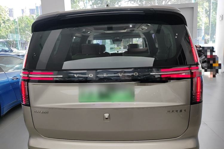 Used Volvo EM90 2025 Ultra Six-Seater Rear