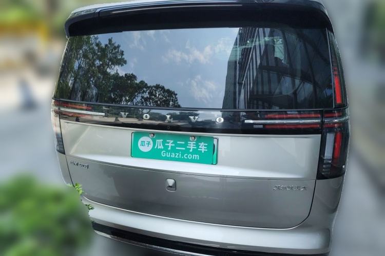 Used Volvo EM90 2025 Ultra Six-Seater Rear