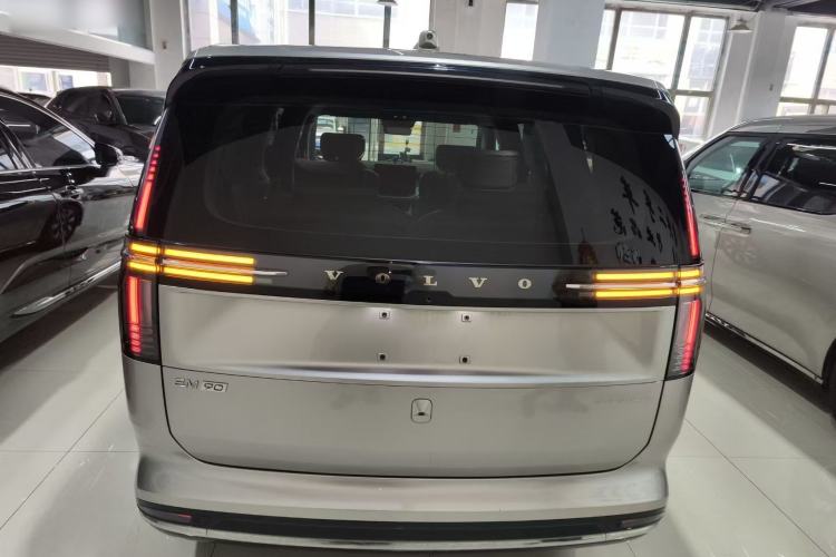 Used Volvo EM90 2025 Ultra Six-Seater Exterior 5