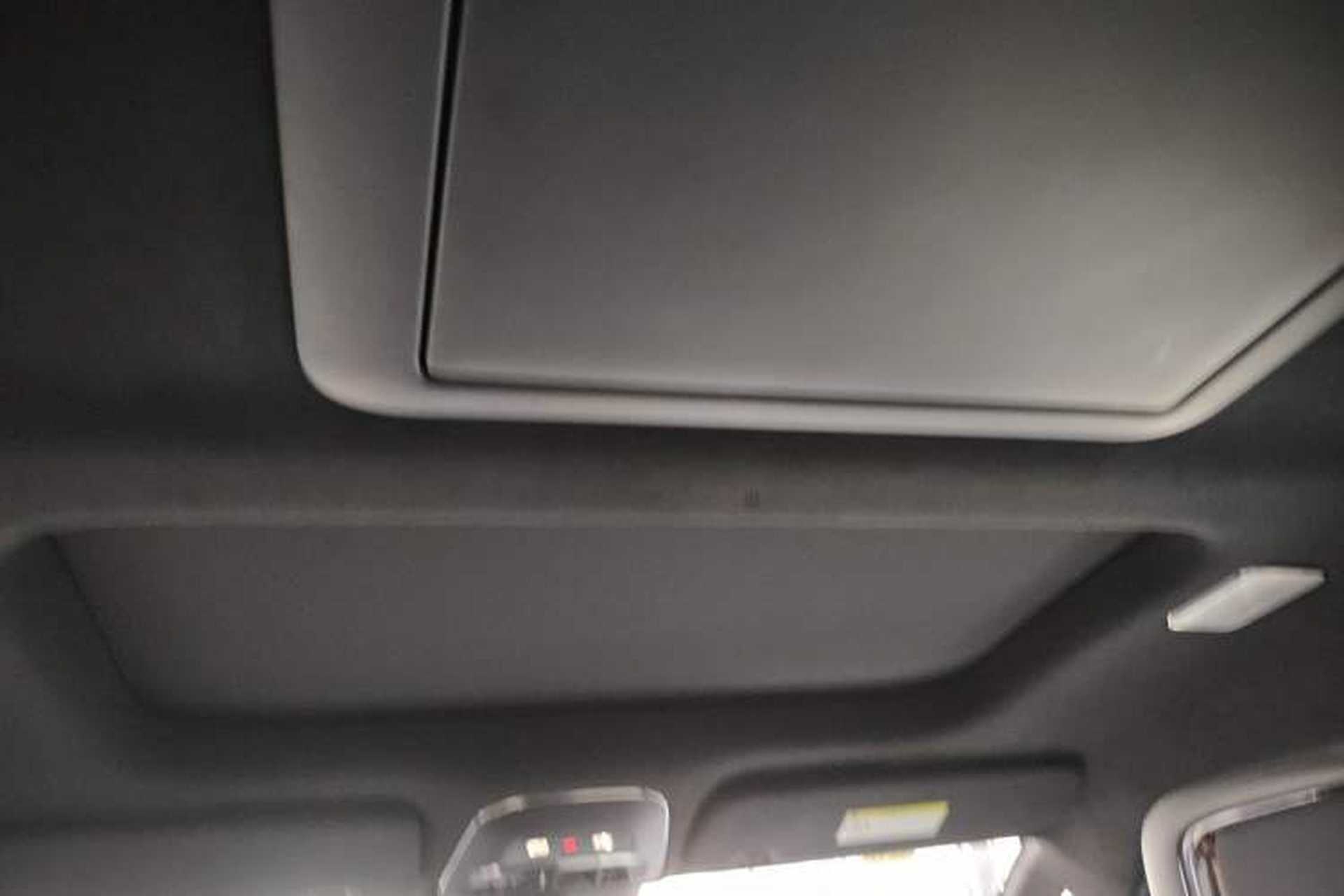 Used Volvo EM90 2025 Ultra Six-Seater Headliner
