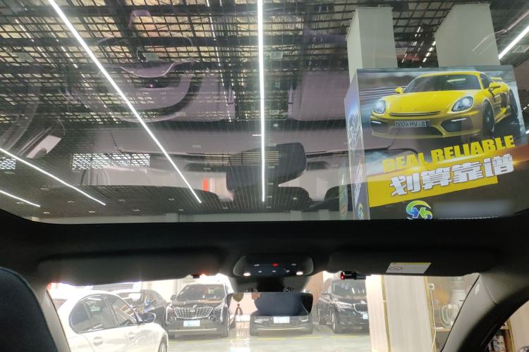 Used Volvo EX30 2025 Rear-Drive Long-Range Version Ultra Headliner