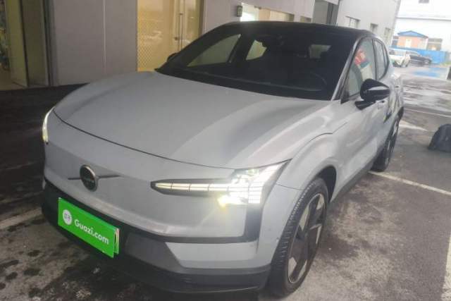 Used Volvo EX30 2025 Rear-Drive Long-Range Version Ultra