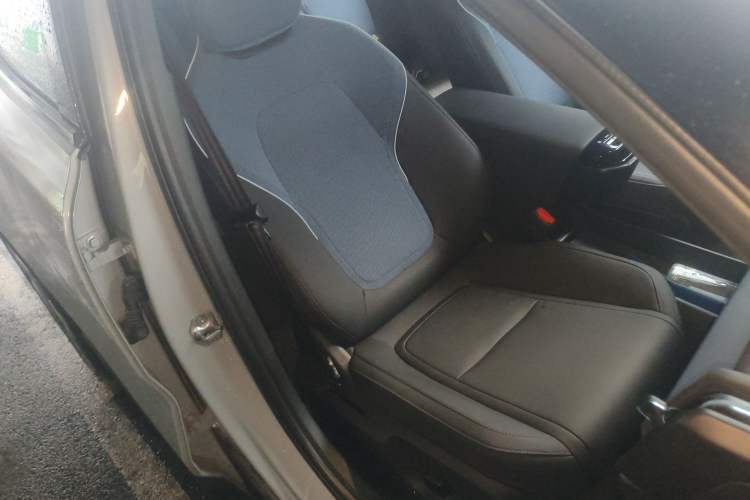 Used Volvo EX30 2025 Rear-Drive Long-Range Version Ultra Right Front Seat