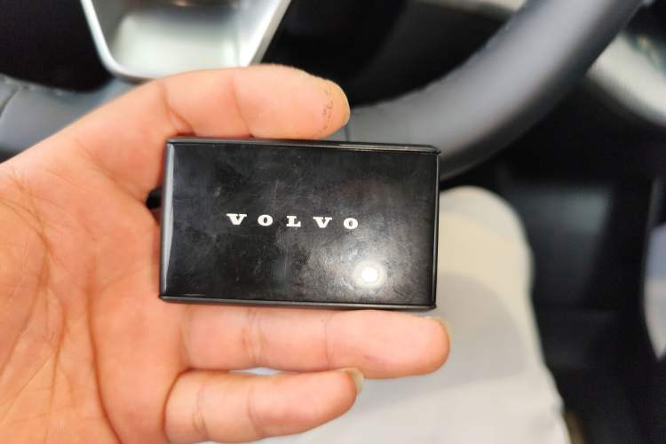 Used Volvo EX30 2025 Rear-Drive Long-Range Plus Model Vehicle Key