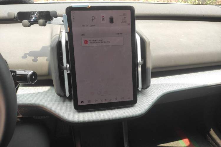 Used Volvo EX30 2025 Rear-Drive Long-Range Version Ultra Audio And AC Panel