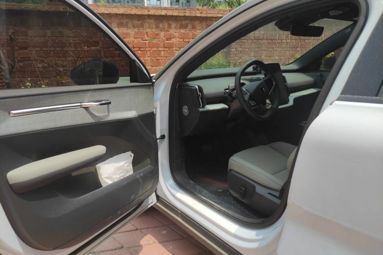 Used Volvo EX30 2025 Rear-Drive Long-Range Version Ultra Driver Seat