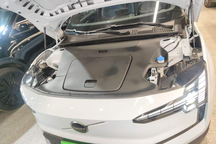 Used Volvo EX30 2025 Rear-Drive Long-Range Plus Model Engine Bay