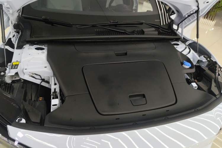 Used Volvo EX30 2025 Rear-Drive Long-Range Version Ultra Engine Bay
