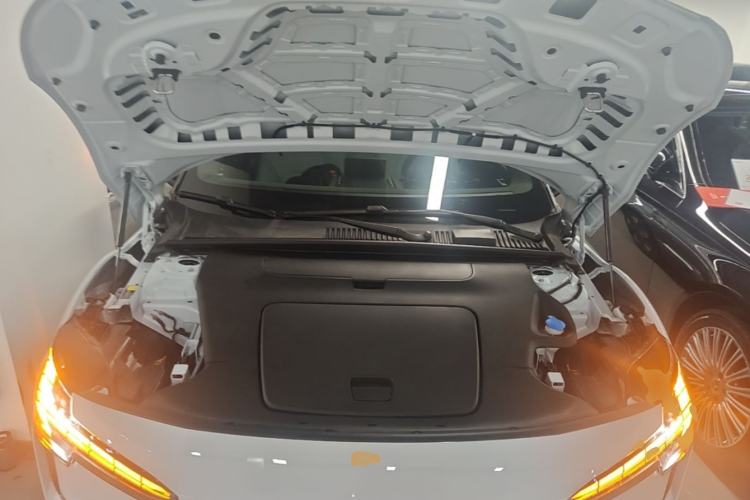 Used Volvo EX30 2025 Rear-Drive Long-Range Version Ultra Engine Bay