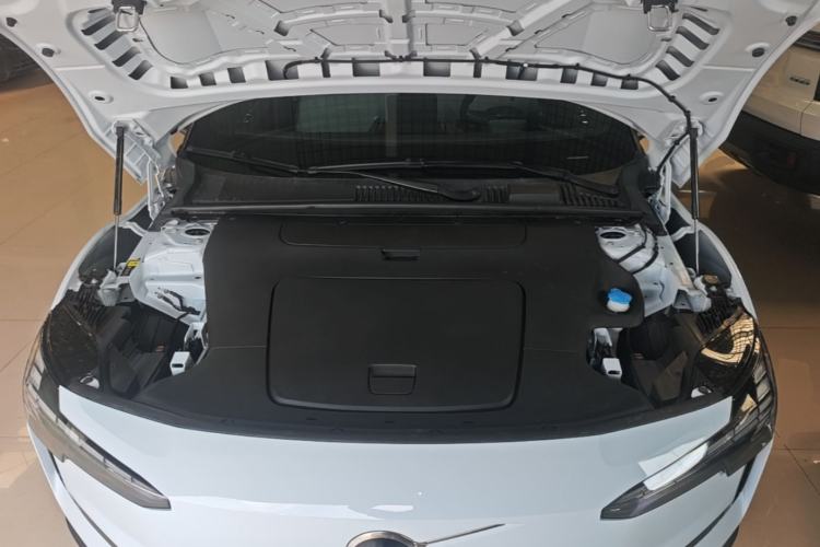 Used Volvo EX30 2025 Rear-Drive Long-Range Version Ultra Engine Bay