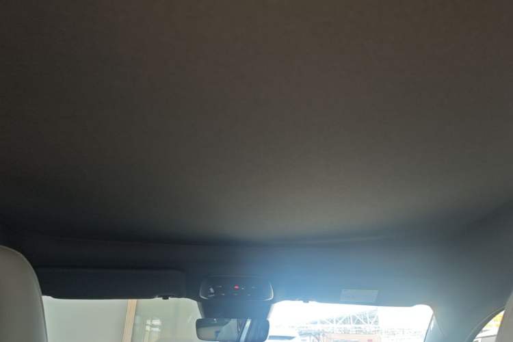 Used Volvo EX30 2025 Rear-Drive Long-Range Version Ultra Headliner