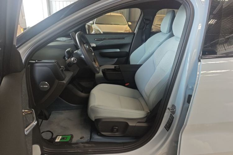Used Volvo EX30 2025 Rear-Drive Long-Range Version Ultra Left Front Seat