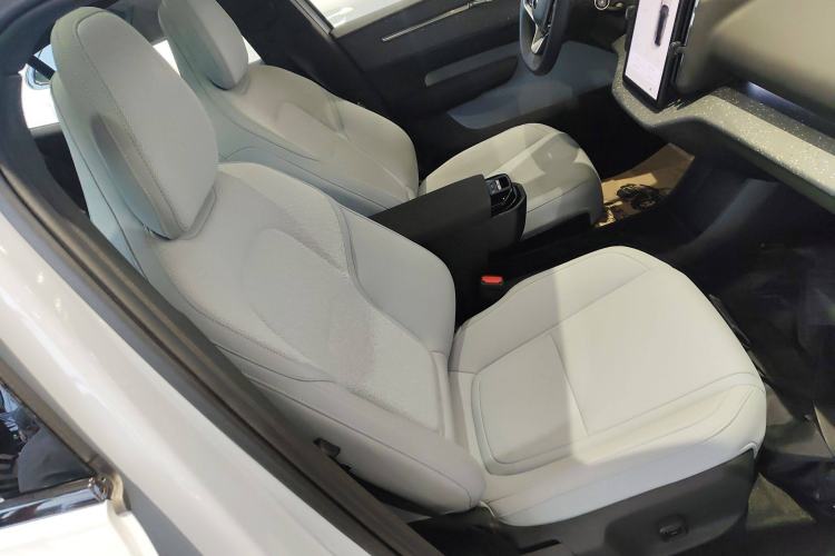 Used Volvo EX30 2025 Rear-Drive Long-Range Version Ultra Right Front Seat