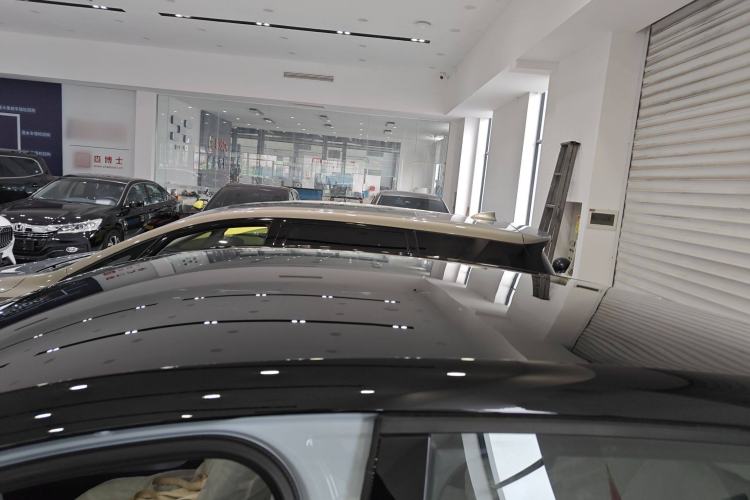 Used Volvo EX30 2025 Rear-Drive Long-Range Version Ultra Roof
