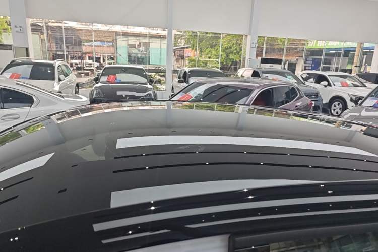 Used Volvo EX30 2025 Rear-Drive Long-Range Version Ultra Roof