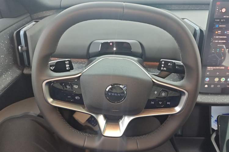 Used Volvo EX30 2025 Rear-Drive Long-Range Version Ultra Steering Wheel