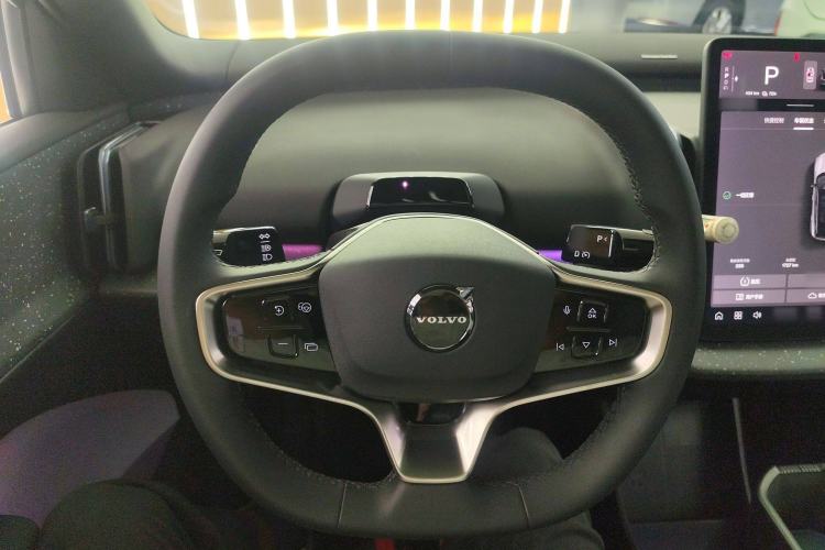 Used Volvo EX30 2025 Rear-Drive Long-Range Version Ultra Steering Wheel