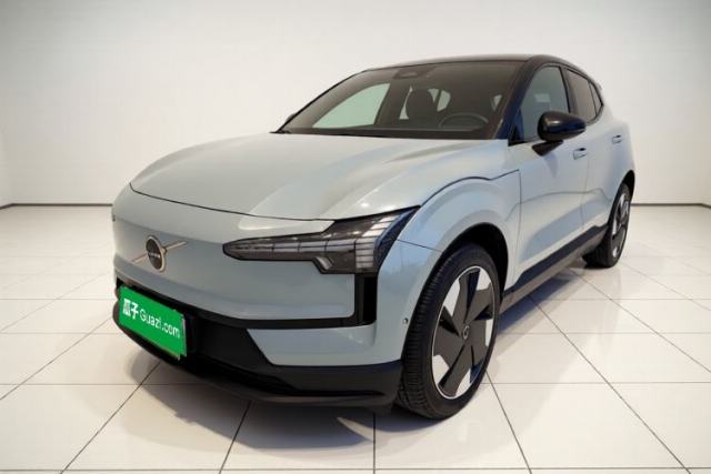 Used Volvo EX30 2025 Rear-Drive Long-Range Version Ultra