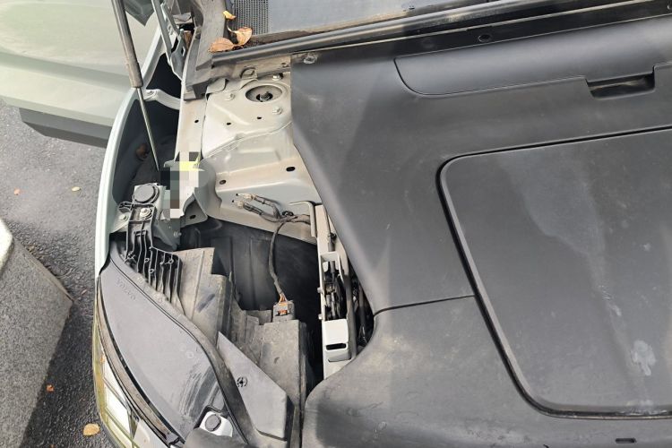 Used Volvo EX30 2025 Rear-Drive Long-Range Plus Model Engine Bay Right