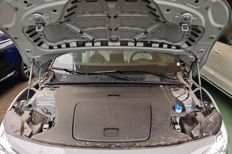 Used Volvo EX30 2025 Rear-Drive Long-Range Plus Model Engine Bay