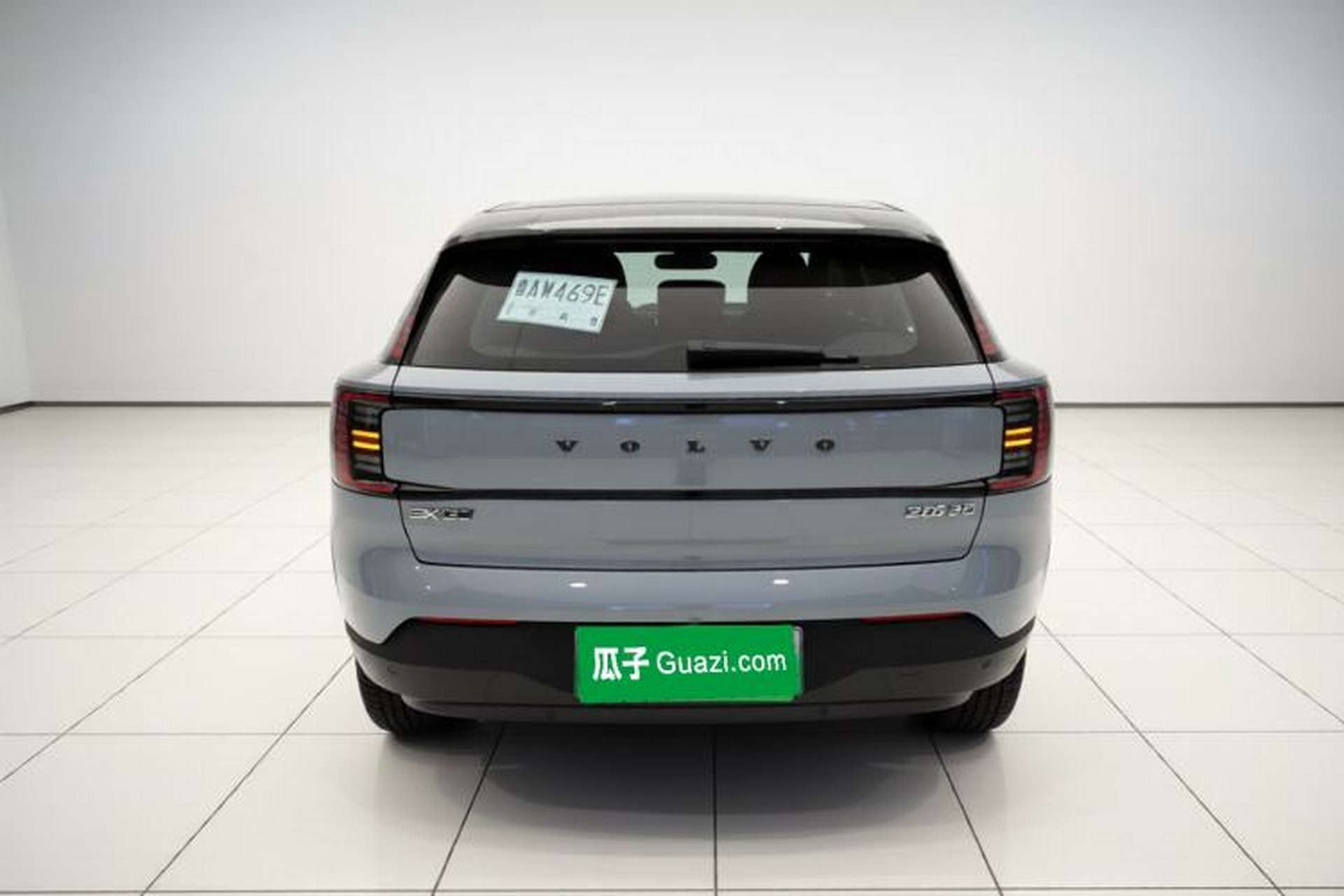 Used Volvo EX30 2025 Rear-Drive Long-Range Version Ultra Exterior 4