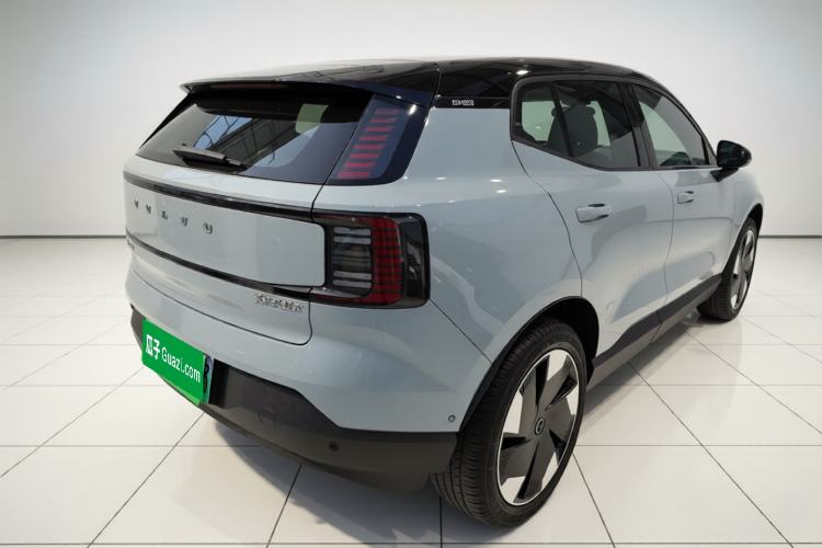 Used Volvo EX30 2025 Rear-Drive Long-Range Version Ultra Exterior 5